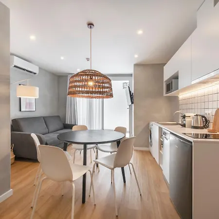 Oriente By Olala Homes *