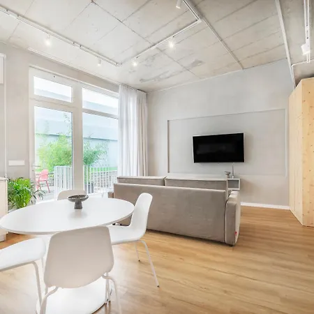 Oriente By Olala Homes *