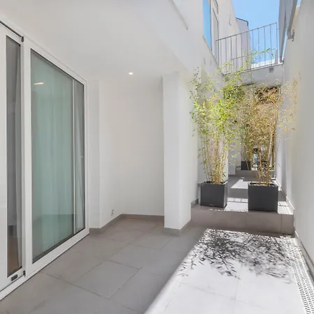 Oriente By Olala Homes *